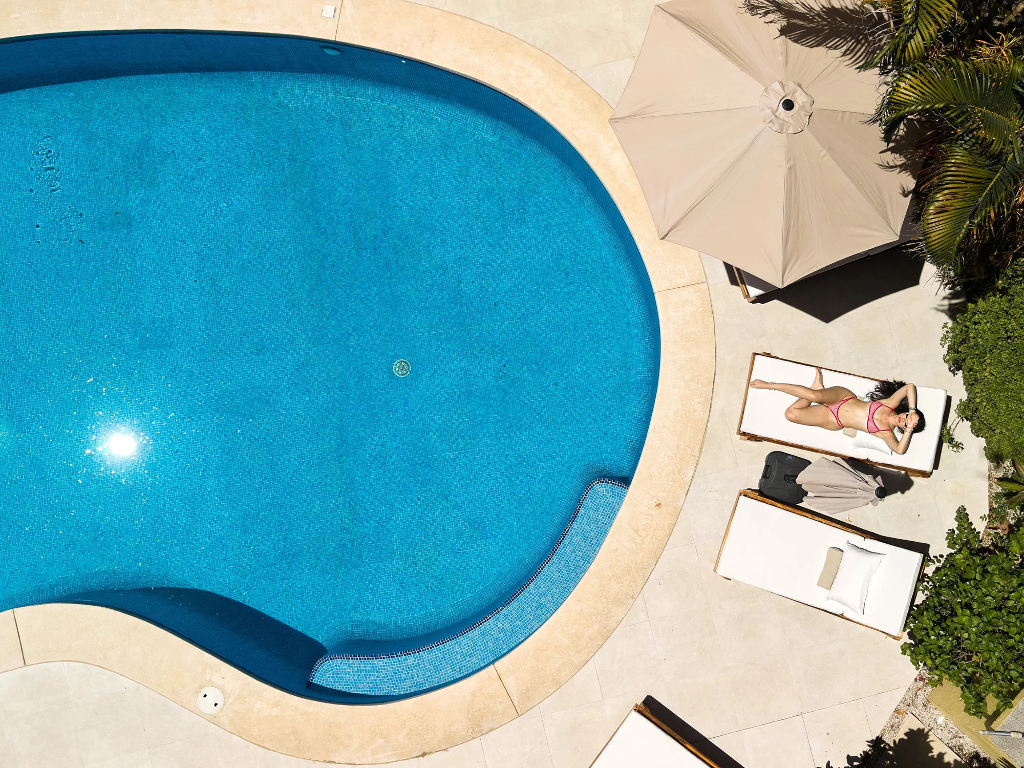 Swimmer in the Serena pool from above